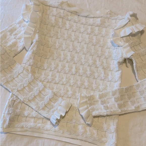 Stretchy Ruffle Top - Picture 8 of 9